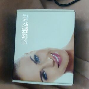 Luminess air. Airbrush makeup system